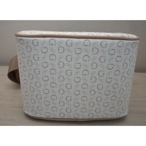 GUESS V7200069 White/Taupe Junction Travel Zip Around Lunch Box w/Carrying Strap - Picture 12 of 14